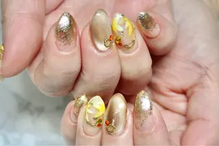 ネイル レイジー スワンのネイルデザイン