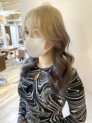 ロング カラー 服部 樹季のヘアスタイル