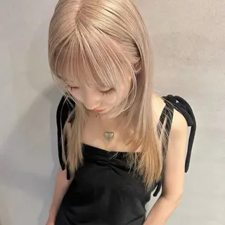 ロング PELE yuraのヘアスタイル