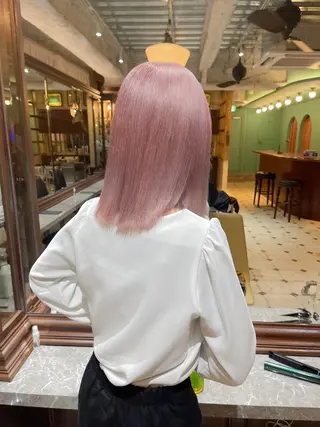 ミディアム LAME所属・RU NAのヘアスタイル