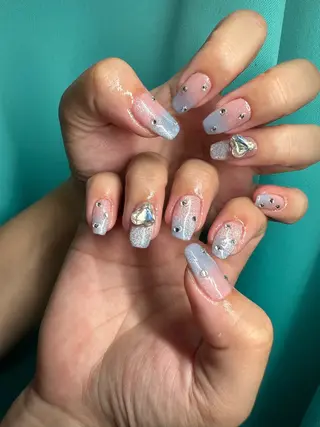 ネイル シャインネイル所属・伊藤 くるみのネイルデザイン