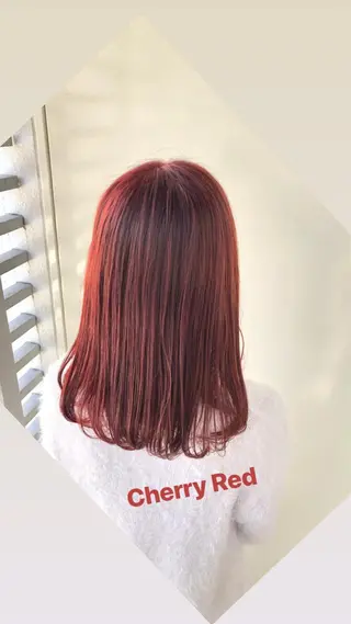 ミディアム カラー 韓国🇰🇷レイヤー 映える顔周り🩷のヘアスタイル