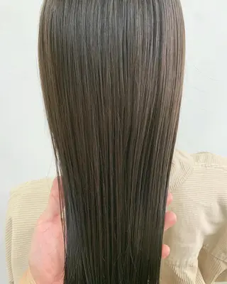 ロング カラー ナツメダ ダイキのヘアスタイル