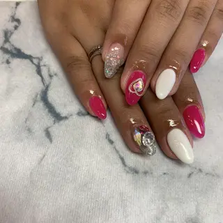 ネイル ネイルリボン 伊藤のネイルデザイン