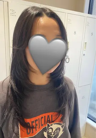 ロング ハイトーン/推しカラ ー⛓💜ゆららのヘアスタイル