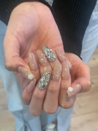 ネイル Lily Beauty天神西通り店所属・坂田 美生のネイルデザイン