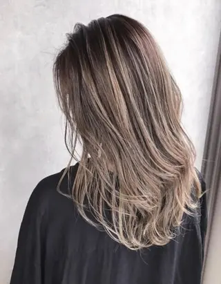 カラー EARTH富山婦中店 2026新卒20万〜のヘアスタイル