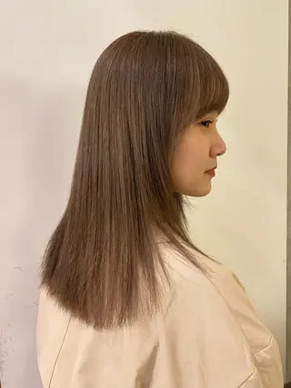 カラー ベージュカラー🐑 レイヤー🤎塚原優芽のヘアスタイル