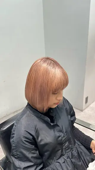 ミディアム 湖香 (コノカ)のヘアスタイル