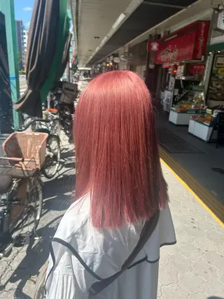 ミディアム あやめ🪽 オリーブ/ハイトーンのヘアスタイル