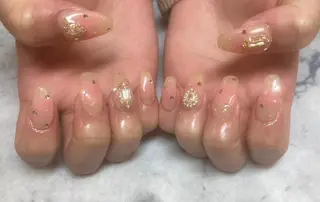 ネイル ネイルリボン 受付スタッフのネイルデザイン