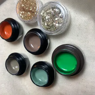 ネイル repos~ルポ~所属・里見 麗のネイルデザイン