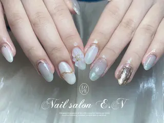 ネイル E.N🦋 長さ出し/持ち込みのネイルデザイン