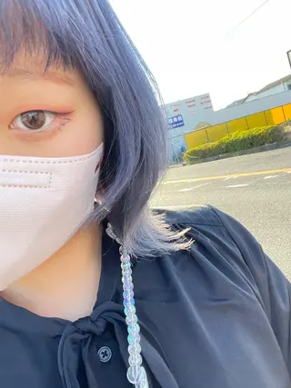 ショート カラー HIKARI🐈‍⬛ レイヤー×デザインのヘアスタイル