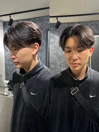 パーマ メンズ SALOWIN 原宿 iori所属・🌟原宿指名No.1 センターパート⭐️のヘアスタイル