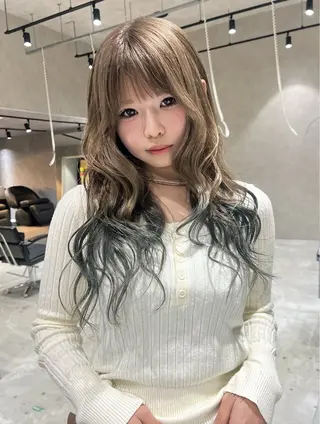 カラー nehus nagaoka所属・🖤複雑履歴ブリーチ Mizuki 🖤のヘアスタイル