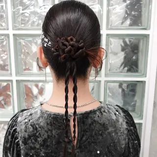 セミロング ヘアアレンジ 🌐サトウ リョウ🌐のヘアスタイル