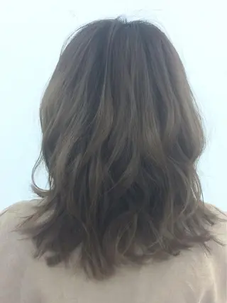 ミディアム カラー Ash中目黒店 榊間茜のヘアスタイル