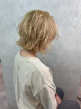 ショート カラー 🇰🇷カルマパーマ kaito🇰🇷のヘアスタイル