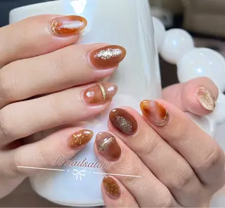 ミディアム R NAILSALONのネイルデザイン