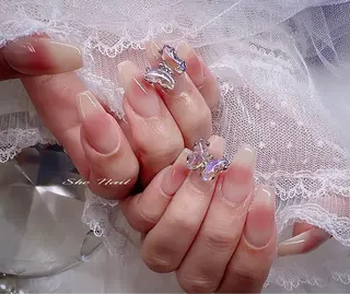 ネイル She   Nail所属・ISA_ BELLAのネイルデザイン