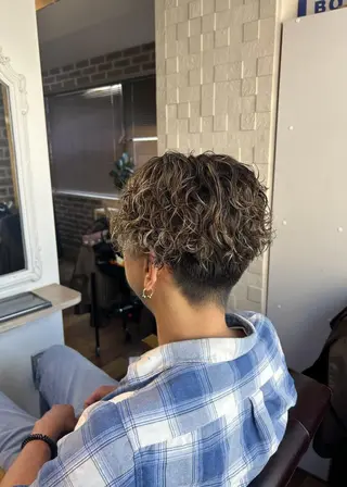 パーマ カラー メンズ 田子 未鈴のヘアスタイル