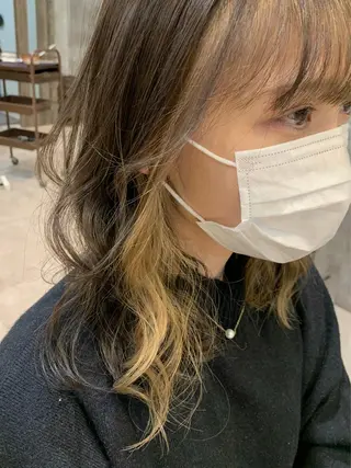 カラー B E C H I C O〔べち子〕のヘアスタイル