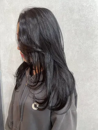 ロング カラー AIRI layer cut hairのヘアスタイル