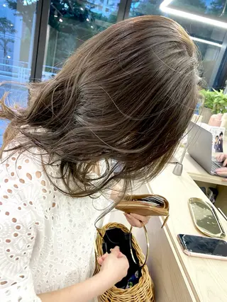 ミディアム カラー 透明感カラー ももかのヘアスタイル