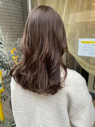 セミロング カラー 宮内 真乃のヘアスタイル
