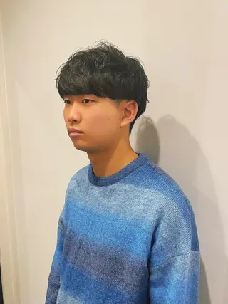 ミディアム パーマ メンズ ニュアンスカラー🫧 加納のヘアスタイル