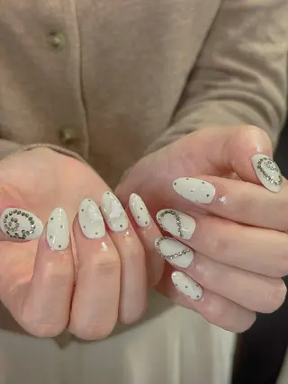 ネイル 宮澤 朱里のネイルデザイン