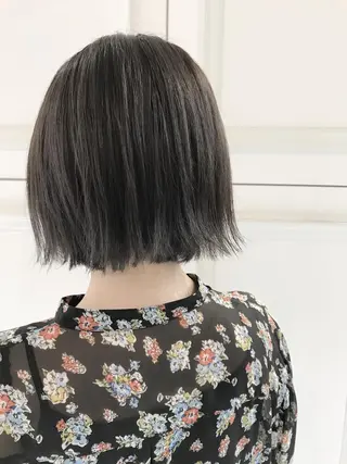 ショート カラー Neolive caffのヘアスタイル