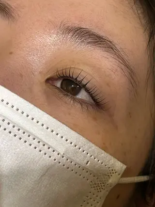 マツエク・マツパ Cure所属・三澤 朱里の眉毛・アイブロウイメージ