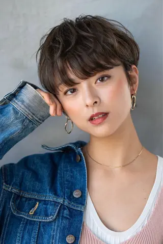 ショート カラー 🉐レイヤー/塩見 弘樹🉐渋谷のヘアスタイル