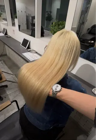 ロング カラー GaKu/ハイトーン /ブリーチ/ブロンドのヘアスタイル