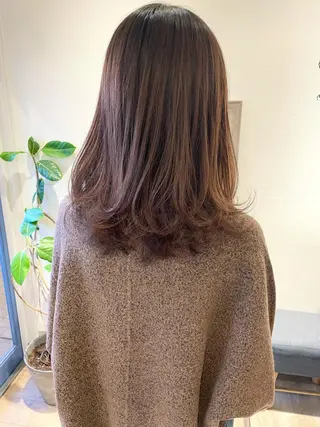 セミロング カラー 🩰オリーブ/ ベージュ松本咲花🩰のヘアスタイル