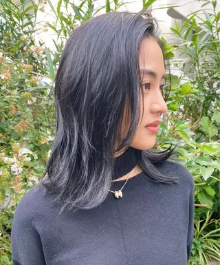 ミディアム カラー ヘアアレンジ レイヤーウルフ エクステ磯部のヘアスタイル