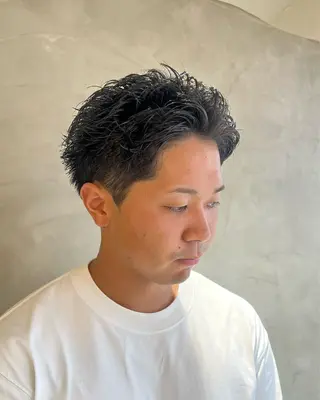 メンズ スパイキーショート/ センターパート/奈菜のヘアスタイル