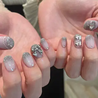 ネイル Momone ／渋谷／パラジェルのネイルデザイン