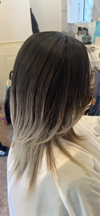 カラー La.fleur ラ.フルールのヘアスタイル