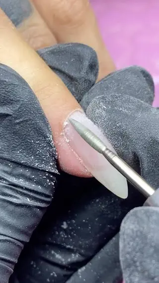 ネイル MMNail Salon所属・イパラギレ ミラグロスのネイルデザイン