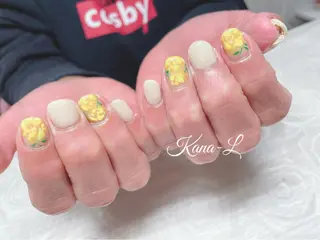 カラー ネイル 芦辺 香奈のネイルデザイン