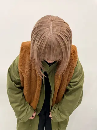 ミディアム カラー オカモト ミユウのヘアスタイル