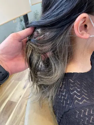 ロング カラー 岡本 梨沙のヘアスタイル