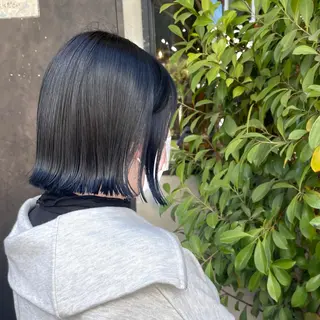 ショート カラー 竹内 春奈のヘアスタイル