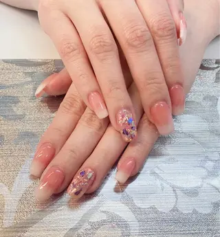 ネイル I-nailロング /ワンホン/キラキラのネイルデザイン
