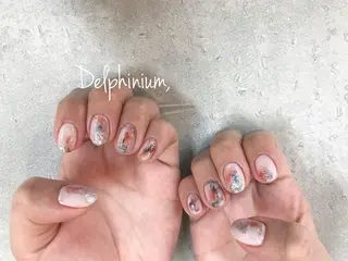 ネイル 岡本 友恵のネイルデザイン