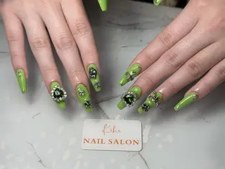 ネイル 💕鈴木ユリ パラジェル/オフ無料のネイルデザイン