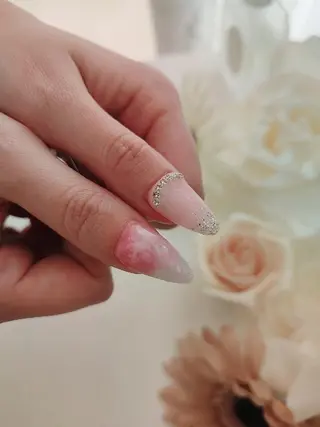 ネイル RUNWAY 　　の眉毛・アイブロウイメージ